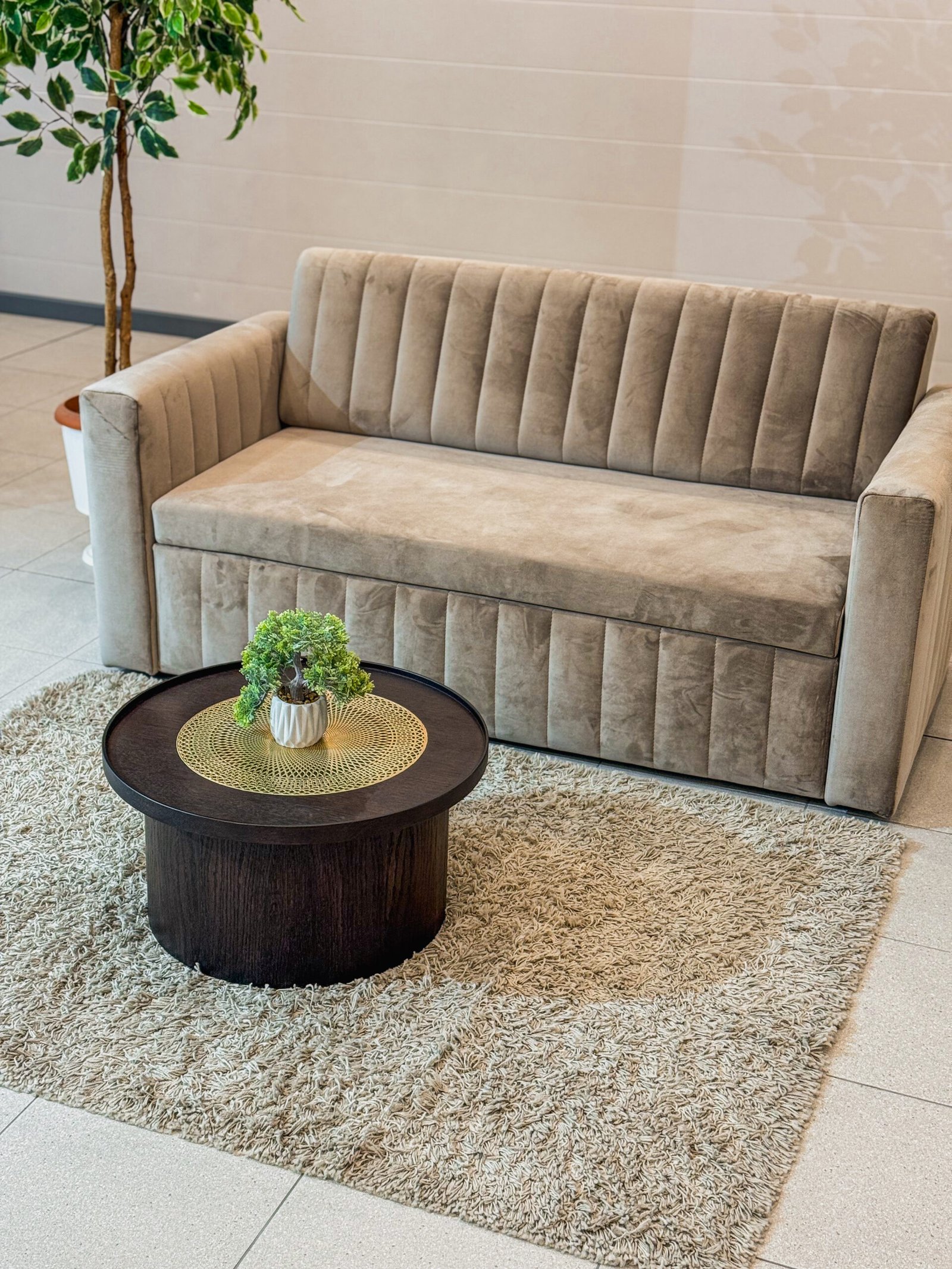 INTERIOR BEIGE sofa lova su patalynės dėže - Image 5