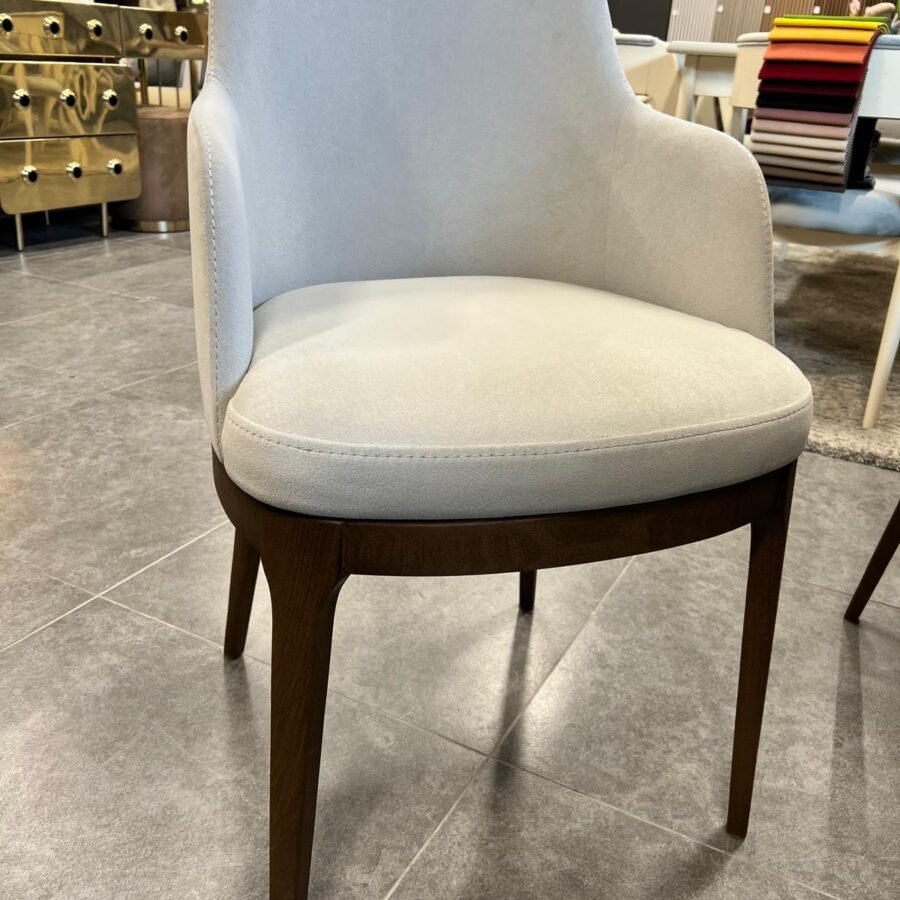 RIESLING kėdė su porankiais