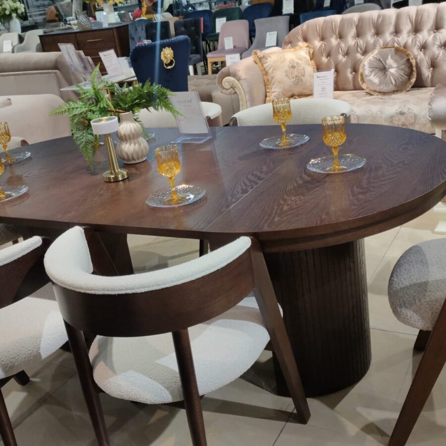 MIKA valgomojo stalas